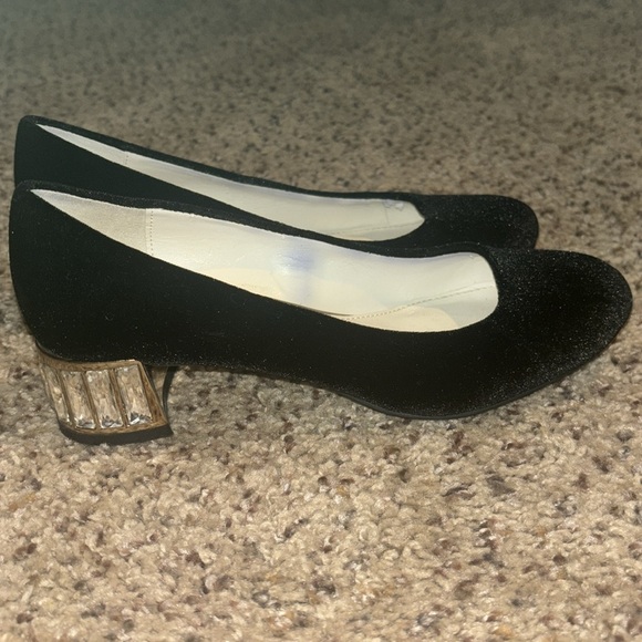 Anne Klein Hayden Block Heel Black Satin
Fabric w/Gem Jeweled Embellished Heel - Picture 5 of 12